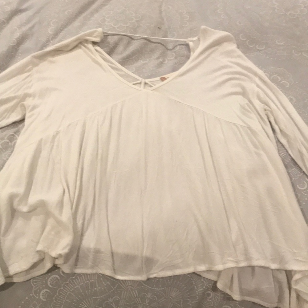 Altar’d state white flowy top
